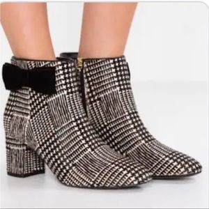 Kate Spade Holly boots, houndstooth, NIB size 8